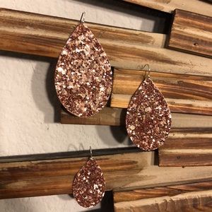 Small Chunky Sparkly Tear Drop Earrings - Gold